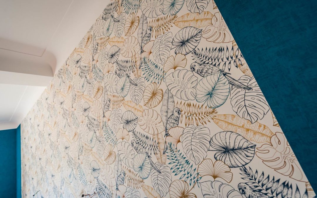 Pose de papier peint à Sarrebourg : pour une rénovation haut de gamme